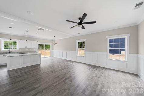 908 Dewey Street Badin NC 28009