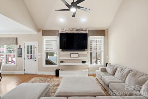 135 Lakeshore Hills Drive Mooresville NC 28117