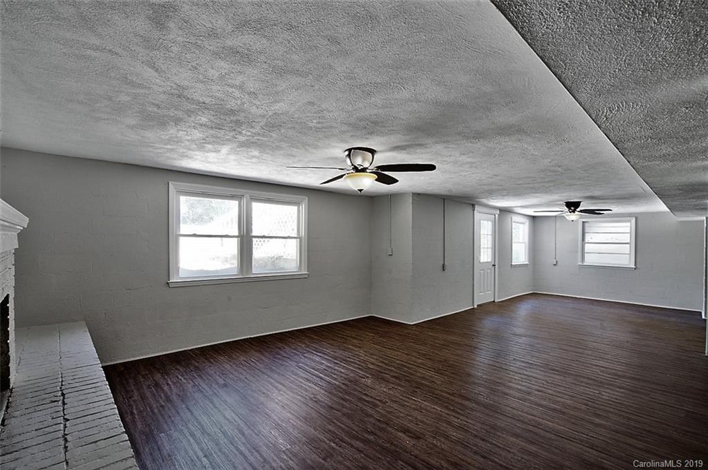 2711 Allen Road S Charlotte NC 28269