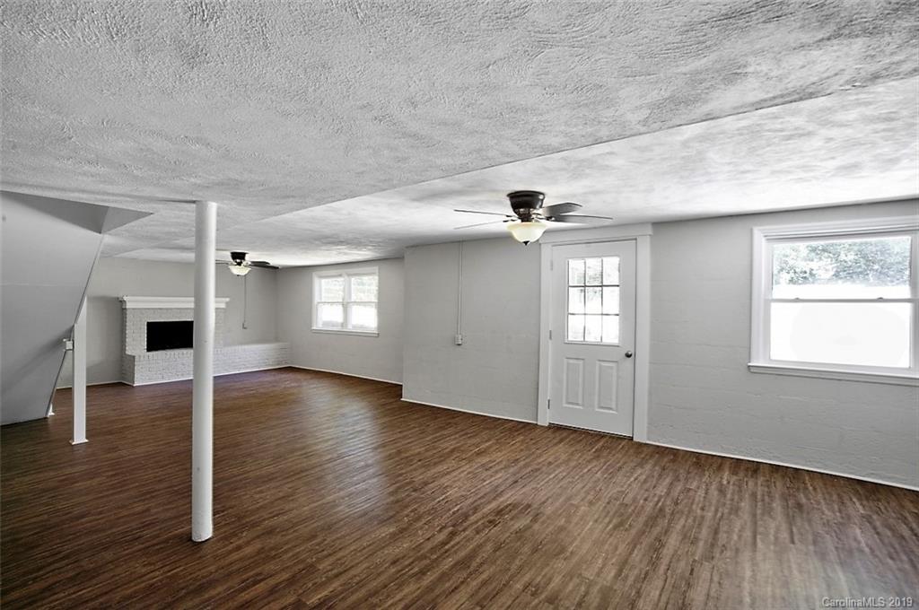 2711 Allen Road S Charlotte NC 28269