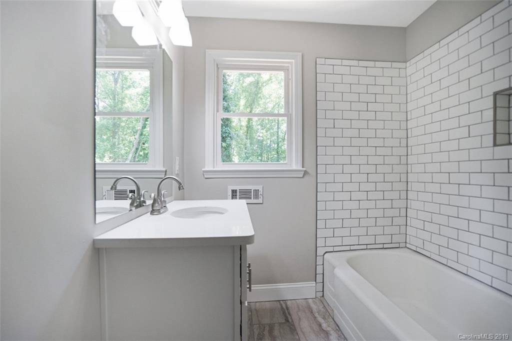 2711 Allen Road S Charlotte NC 28269