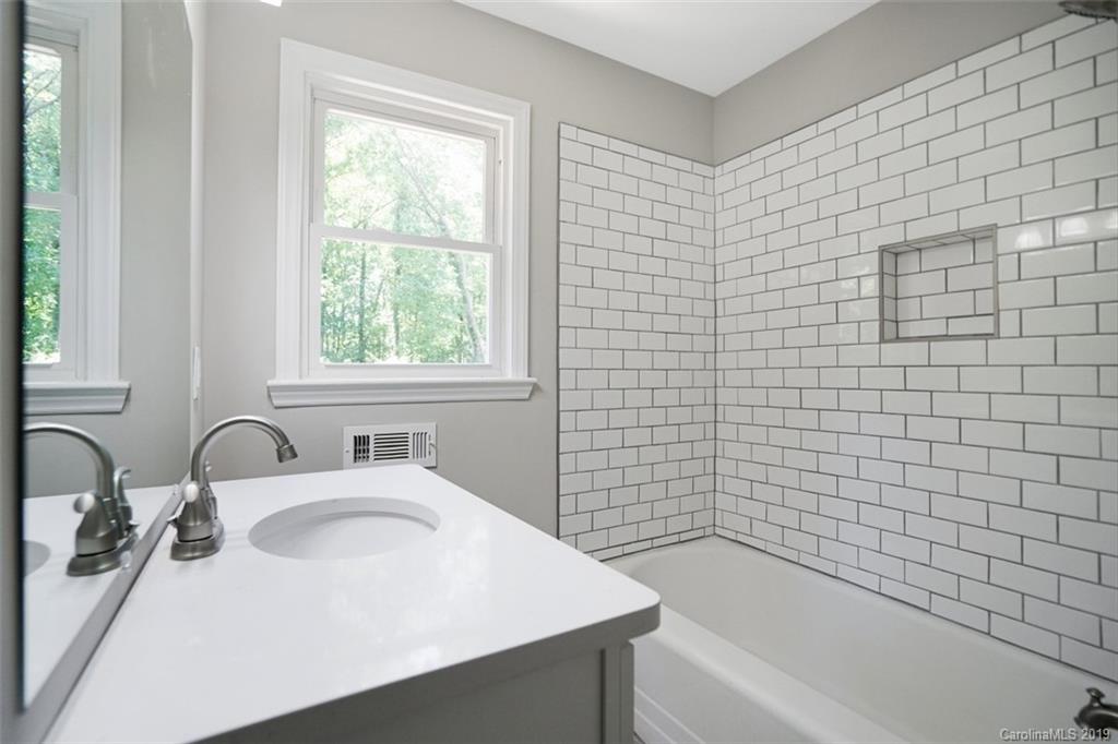 2711 Allen Road S Charlotte NC 28269