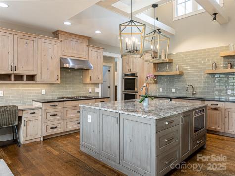 48 Hallett Court Asheville NC 28803