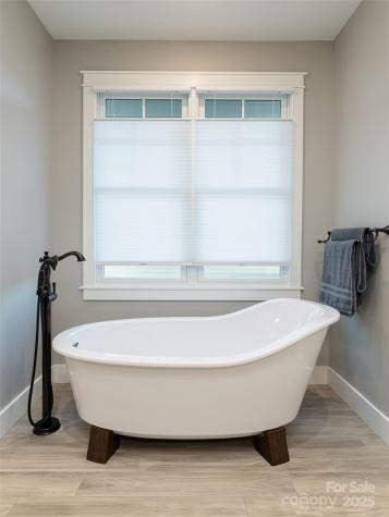 48 Hallett Court Asheville NC 28803