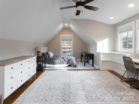48 Hallett Court Asheville NC 28803