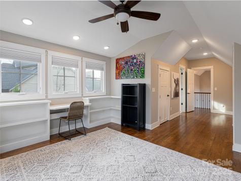 48 Hallett Court Asheville NC 28803
