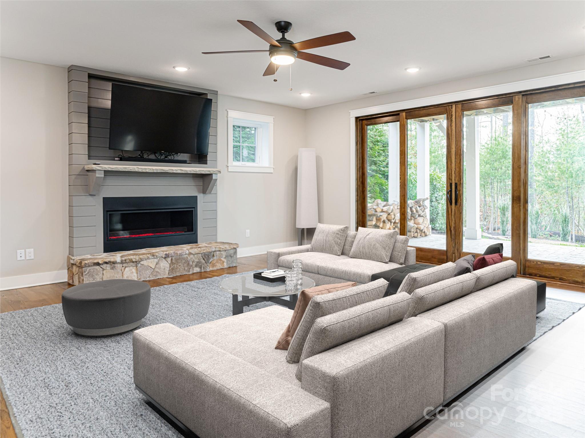 48 Hallett Court Asheville NC 28803