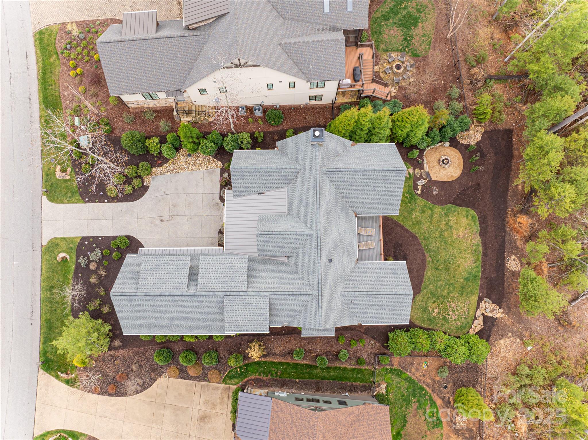 48 Hallett Court Asheville NC 28803