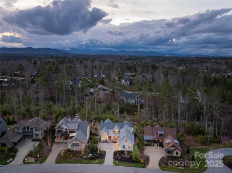 48 Hallett Court Asheville NC 28803