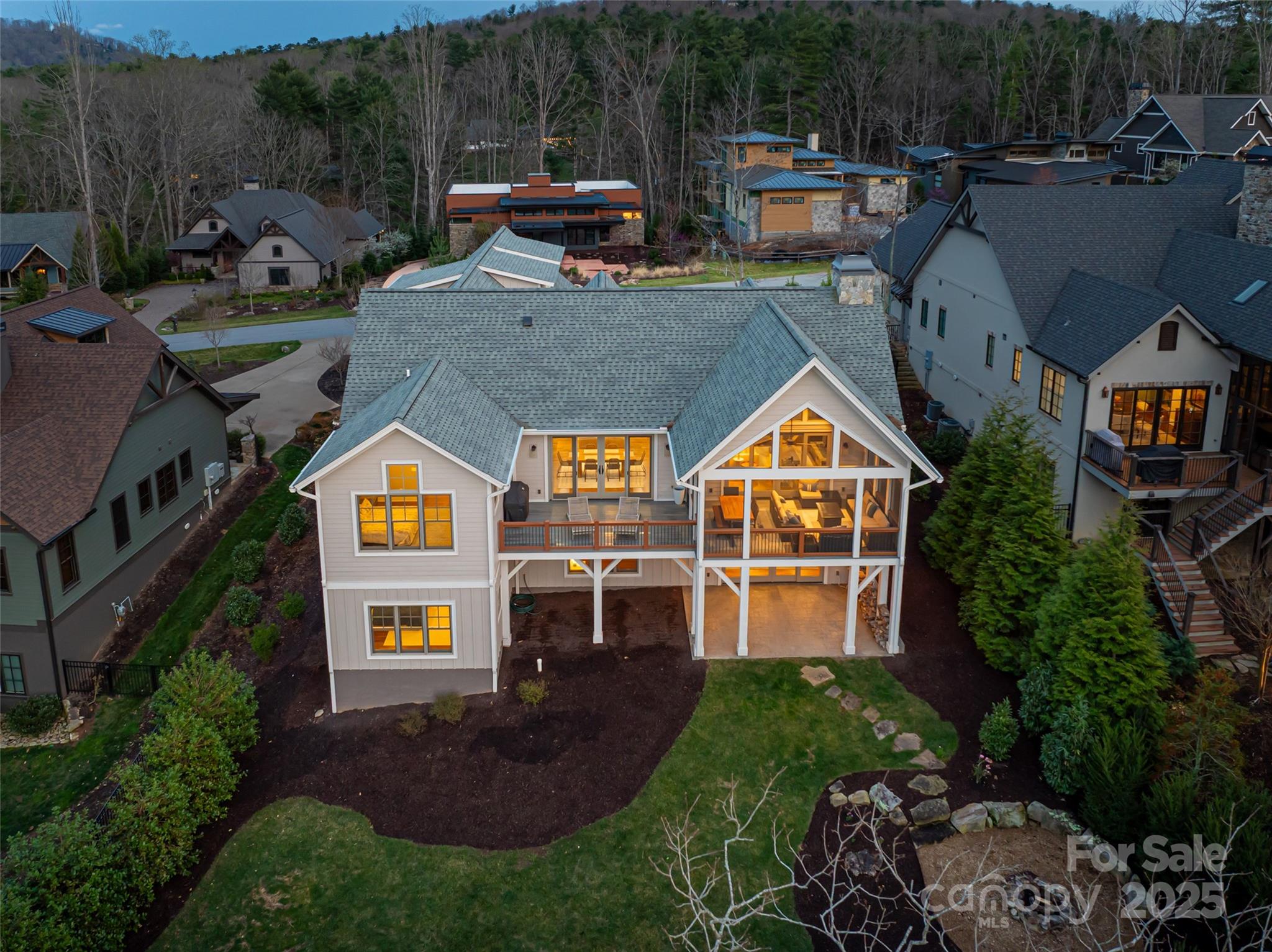 48 Hallett Court Asheville NC 28803