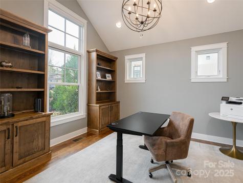 48 Hallett Court Asheville NC 28803