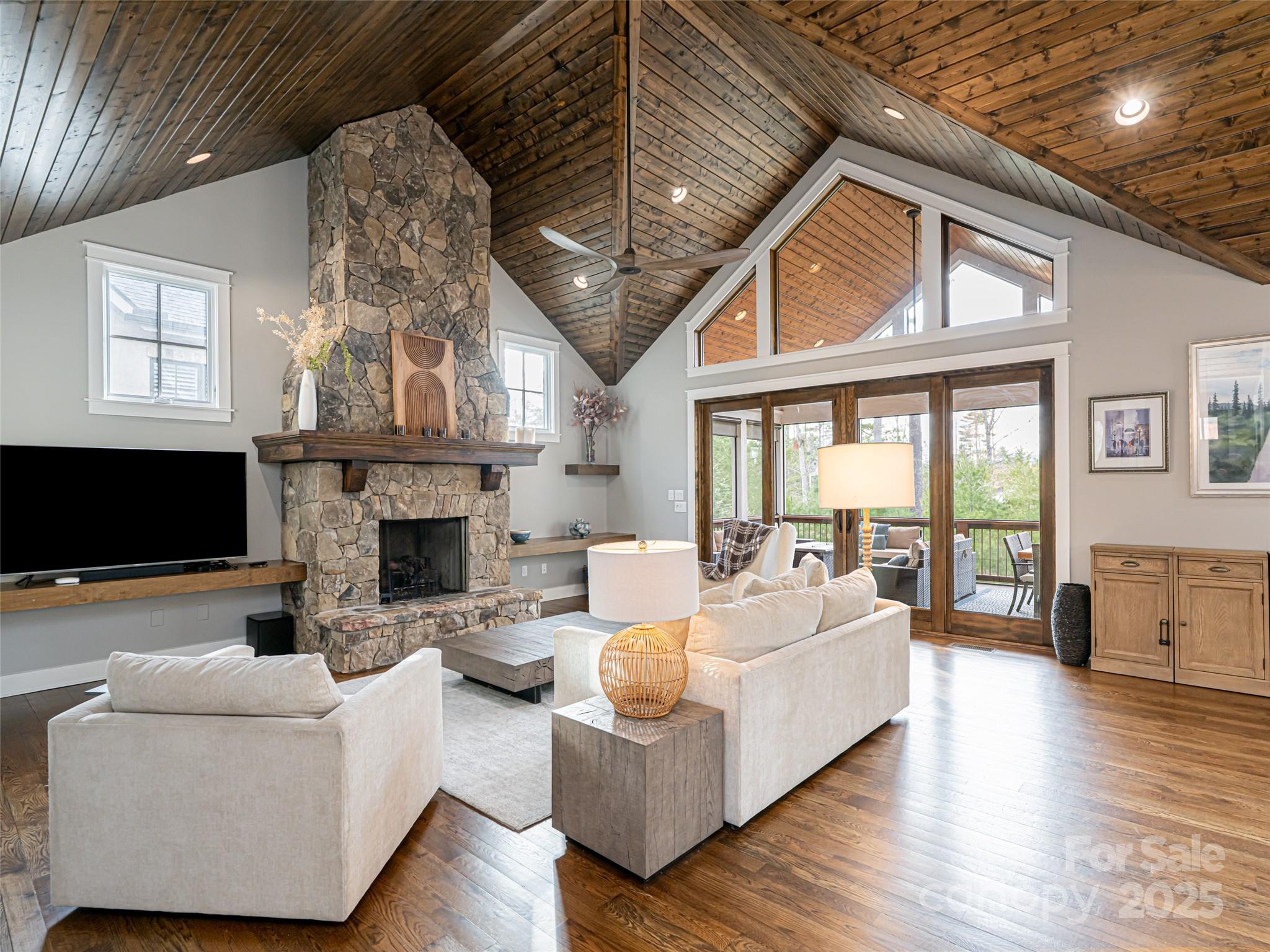 48 Hallett Court Asheville NC 28803