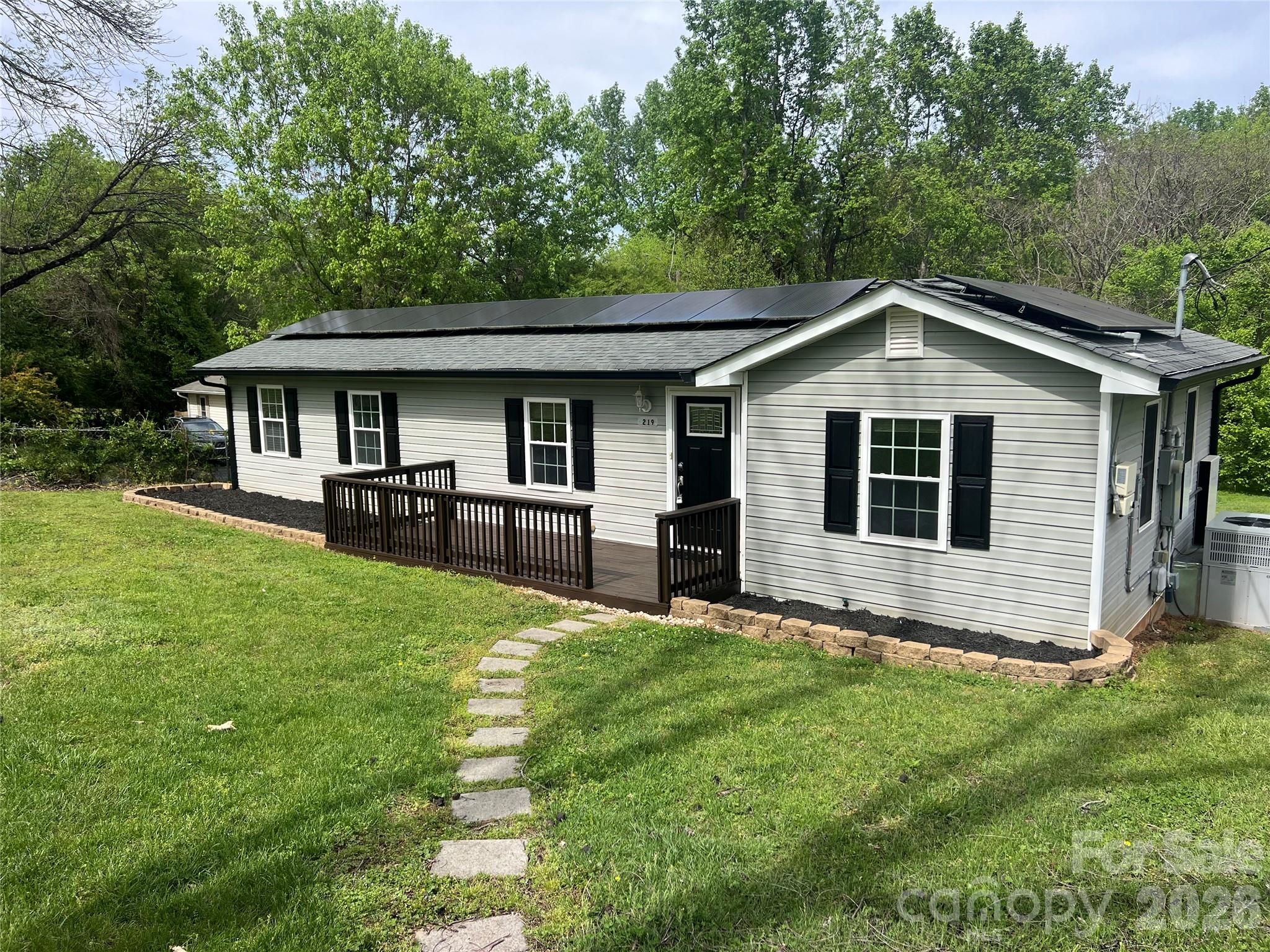 219 Breezewood Drive Charlotte NC 28262