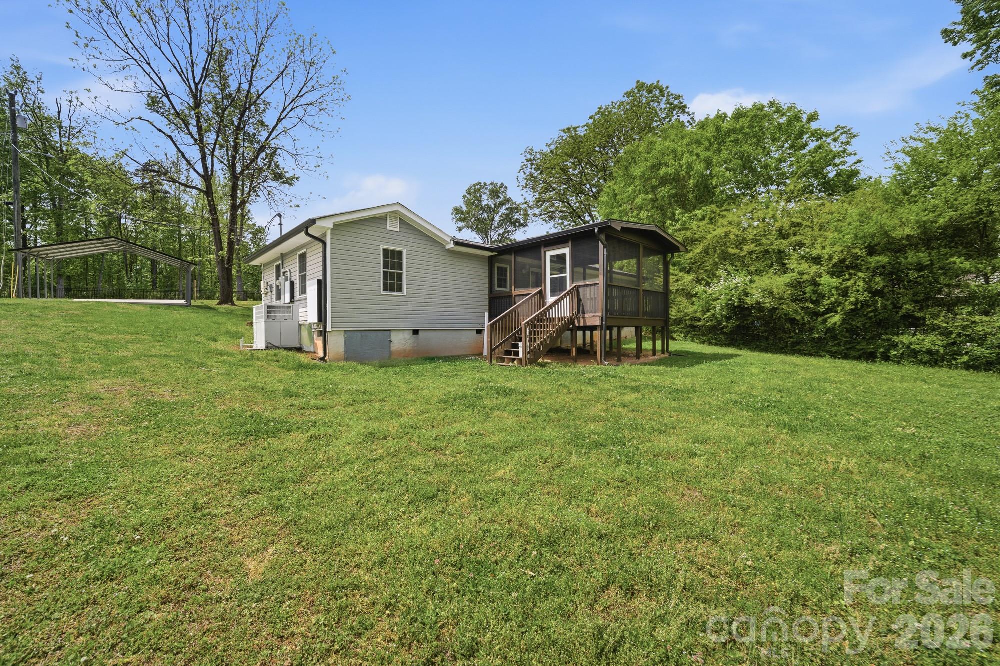 219 Breezewood Drive Charlotte NC 28262
