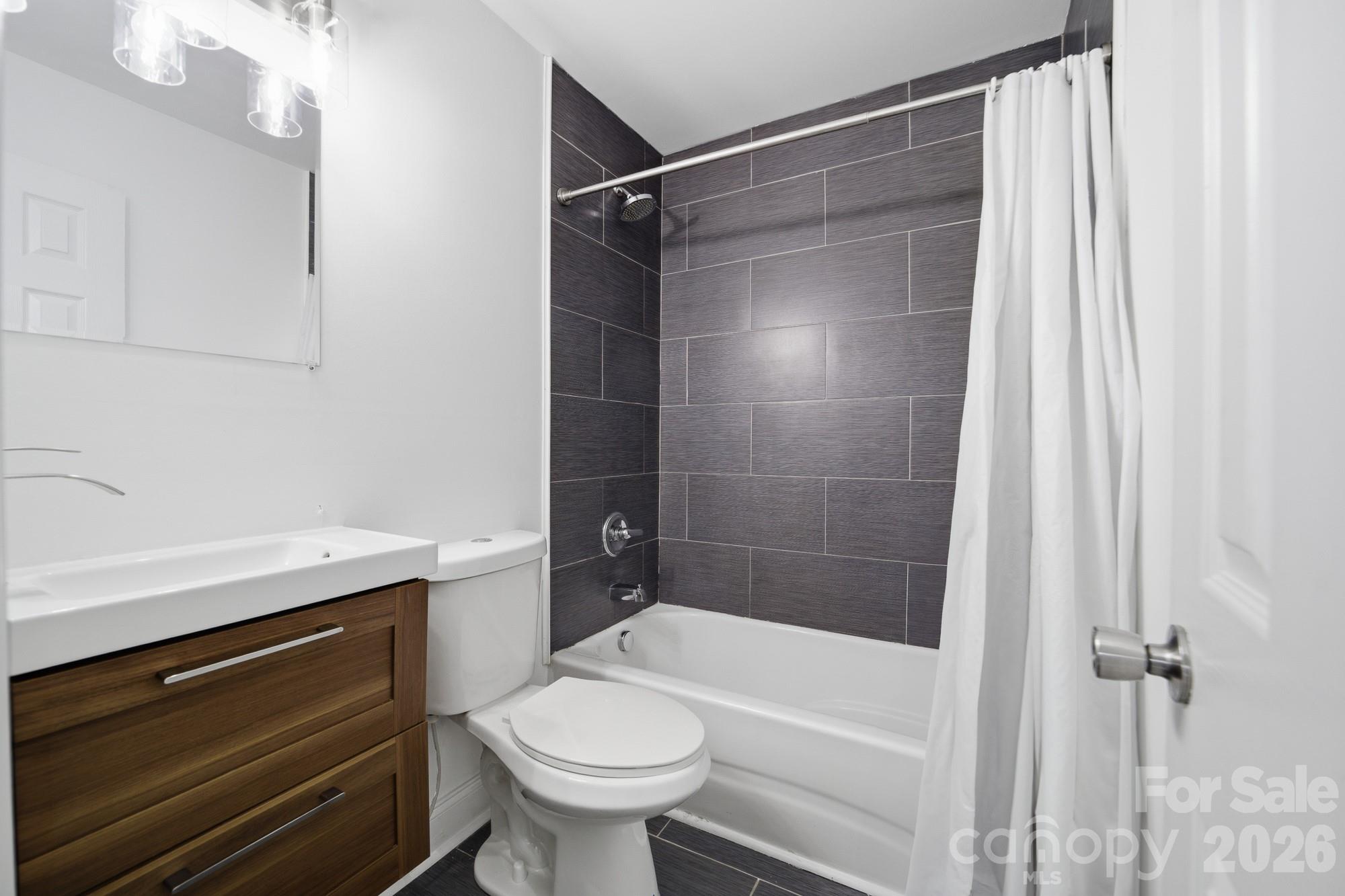219 Breezewood Drive Charlotte NC 28262