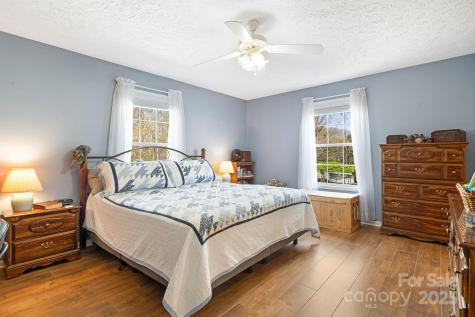 54 Golddigger Drive Candler NC 28715