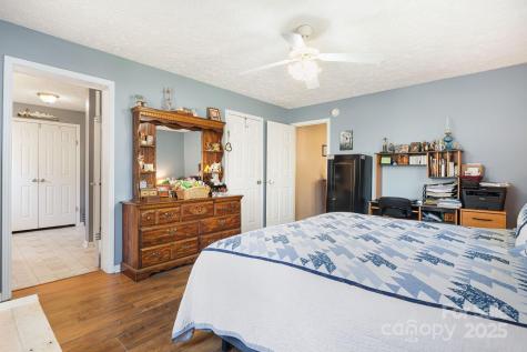 54 Golddigger Drive Candler NC 28715