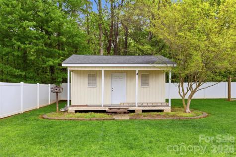140 Silver Birch Lane Mount Holly NC 28120