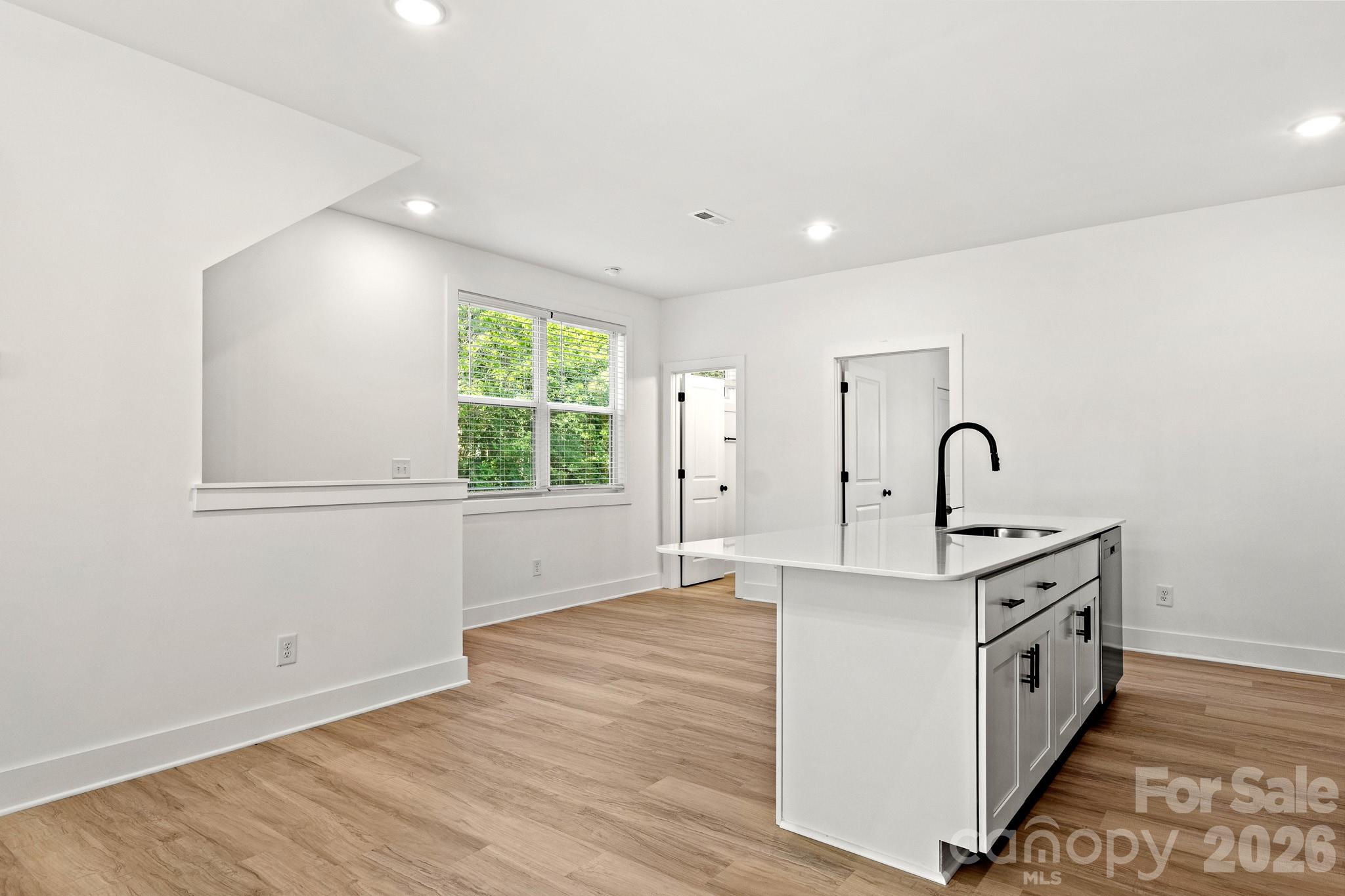 2526 Deherradora Avenue Charlotte NC 28208