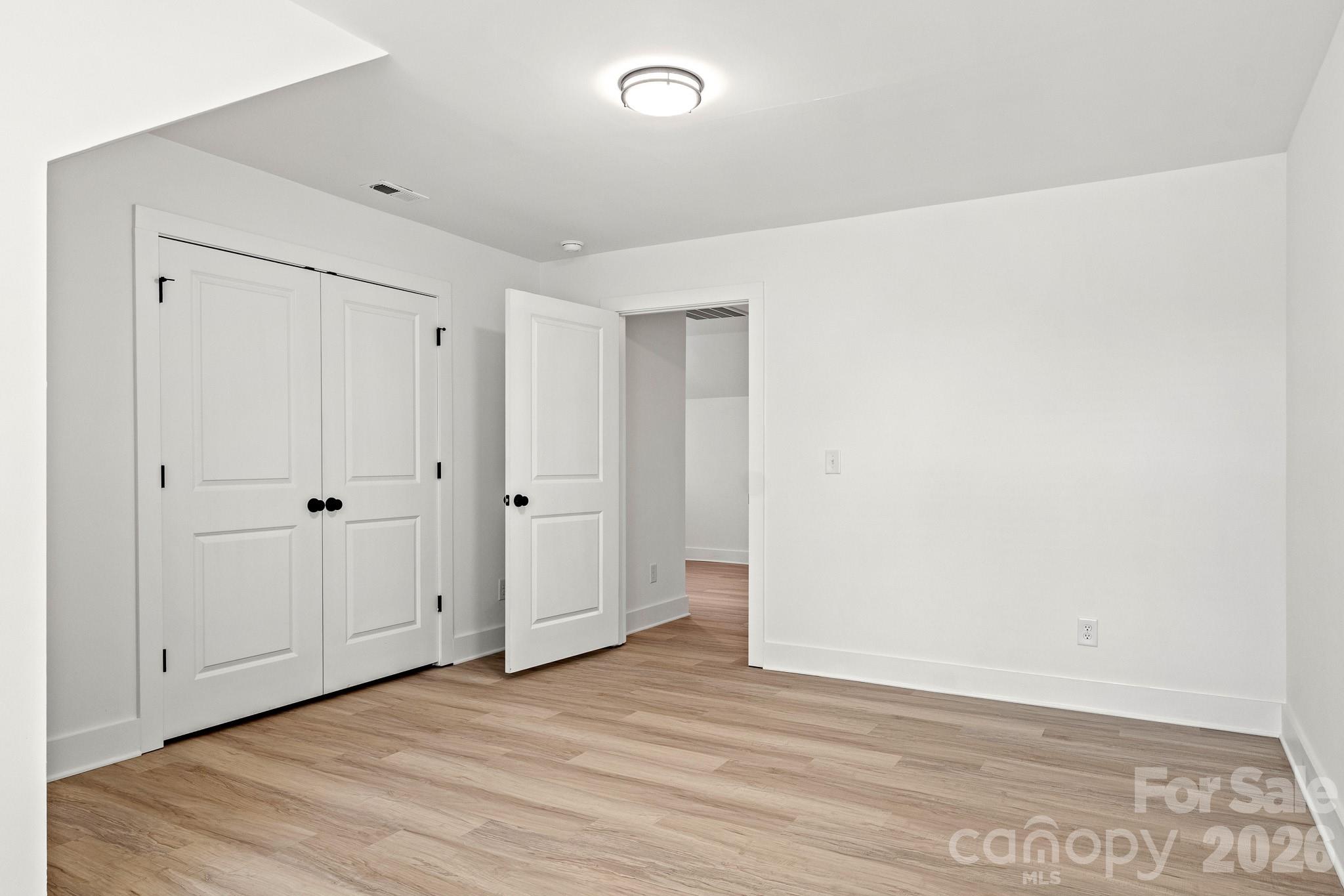 2526 Deherradora Avenue Charlotte NC 28208