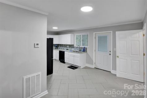 445 Peachtree Street Albemarle NC 28001