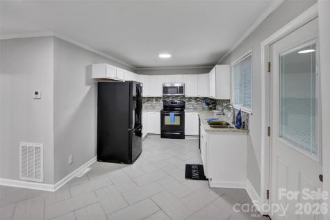 445 Peachtree Street Albemarle NC 28001