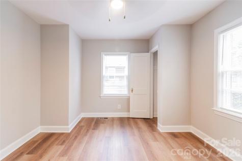 3037 Marlowe Avenue Charlotte NC 28208