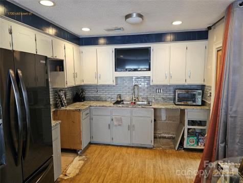 1700 Old Towne Court Charlotte NC 28217