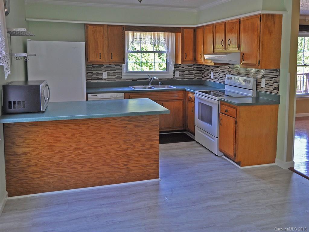 17 Fox Run Drive Fairview NC 28730