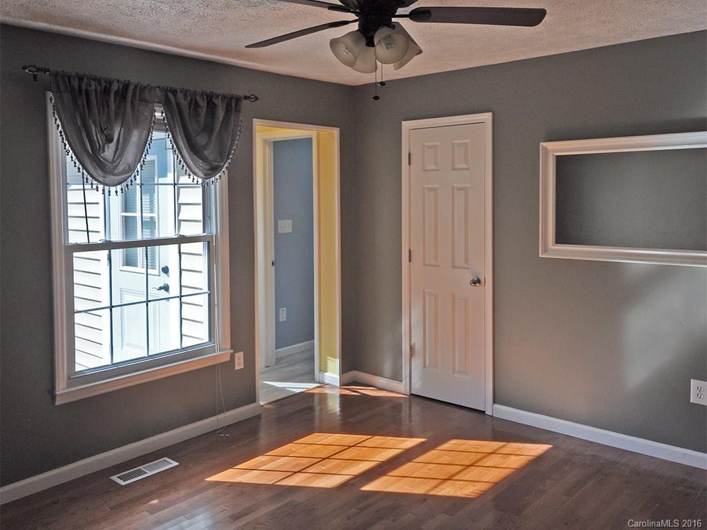 17 Fox Run Drive Fairview NC 28730