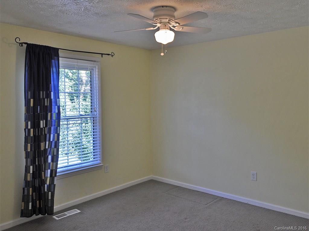 17 Fox Run Drive Fairview NC 28730