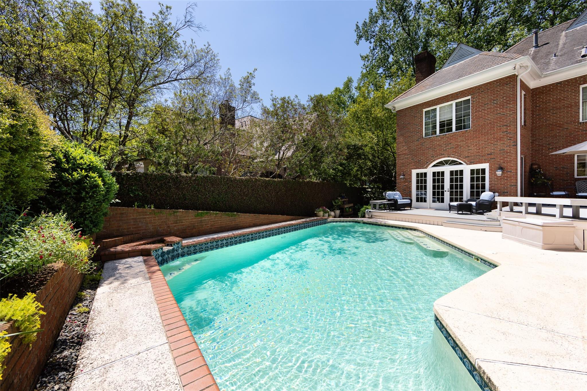 1301 Scotland Avenue Charlotte NC 28207