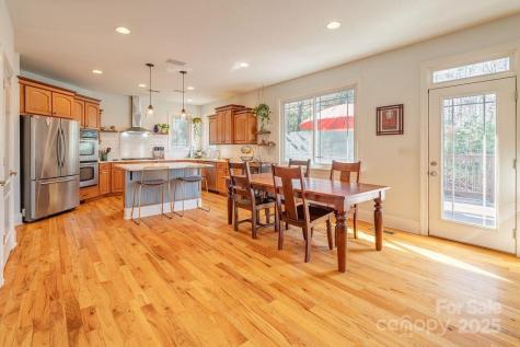 11 Gaston Mountain Road Asheville NC 28806