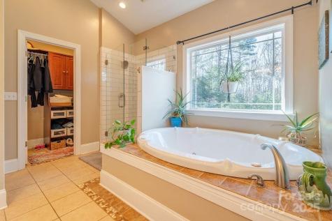 11 Gaston Mountain Road Asheville NC 28806