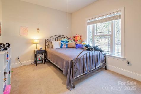 11 Gaston Mountain Road Asheville NC 28806