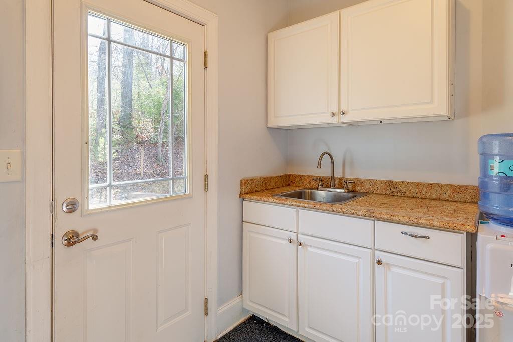 11 Gaston Mountain Road Asheville NC 28806