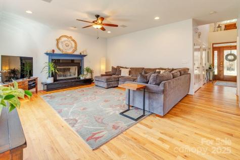 11 Gaston Mountain Road Asheville NC 28806