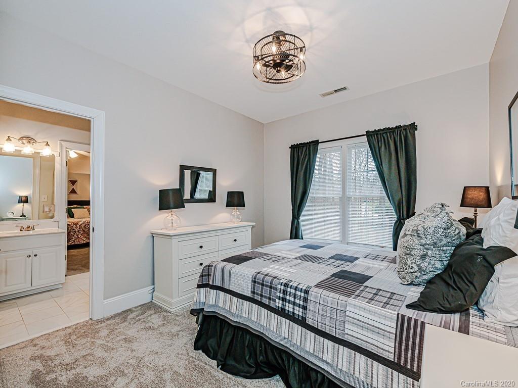 5825 Summerston Place Charlotte NC 28277