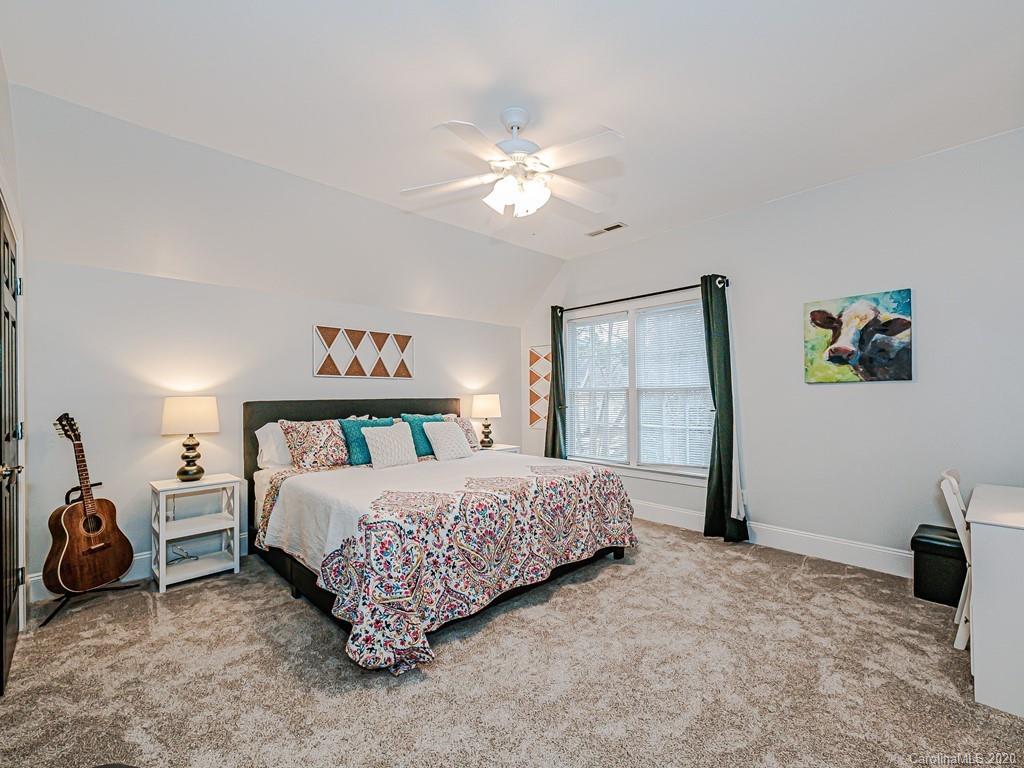5825 Summerston Place Charlotte NC 28277