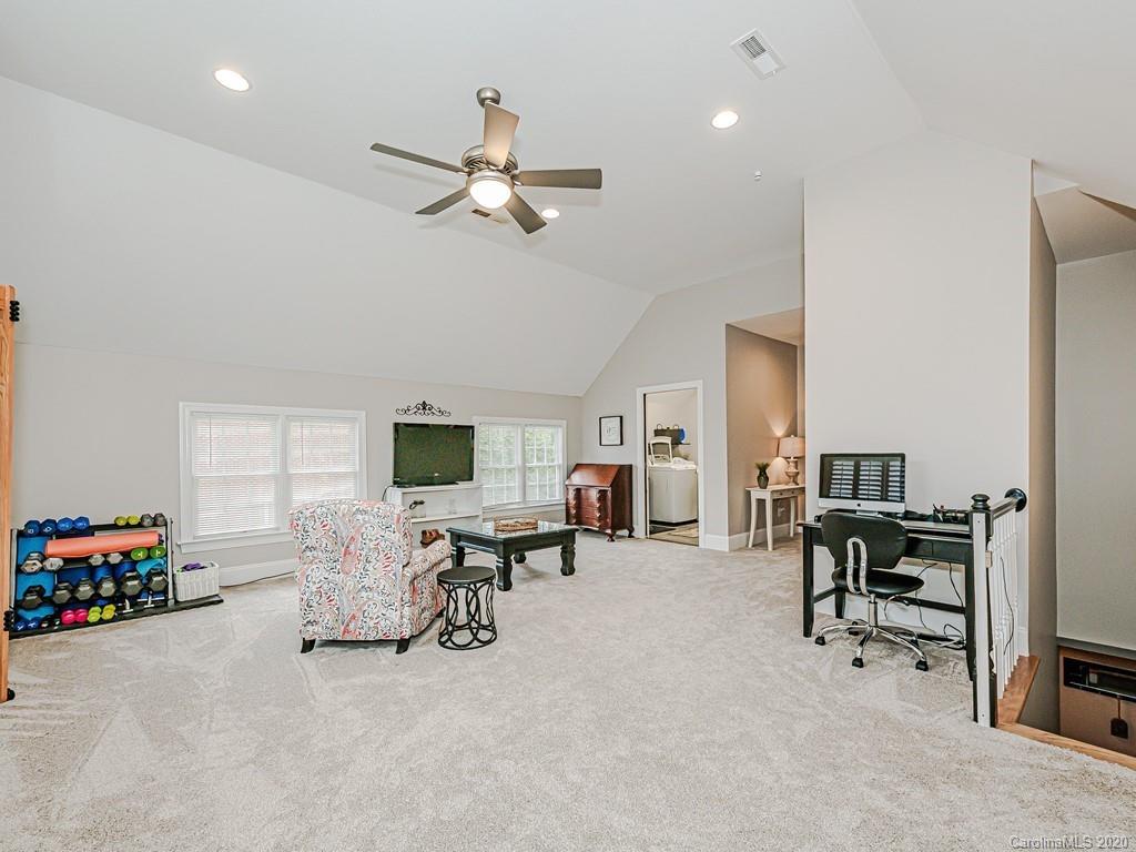 5825 Summerston Place Charlotte NC 28277