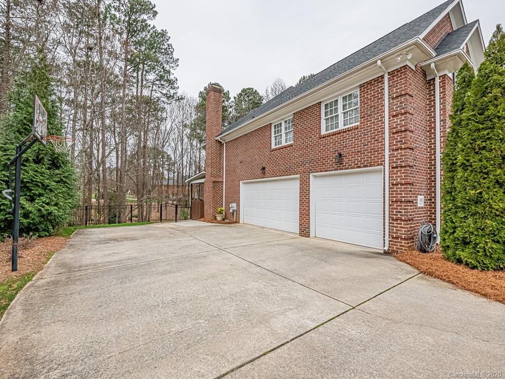 5825 Summerston Place Charlotte NC 28277