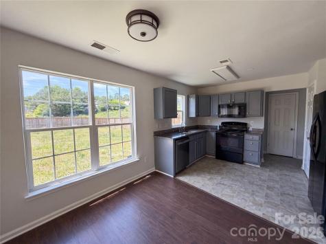 7115 Wandering Creek Drive Charlotte NC 28216