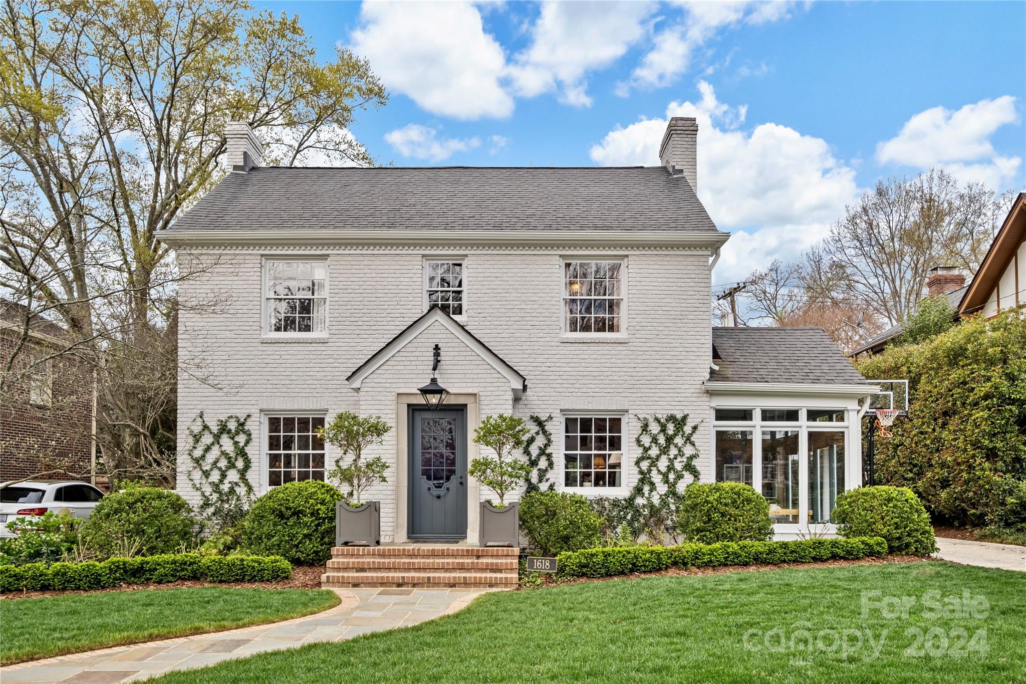 1618 Beverly Drive Charlotte NC 28207