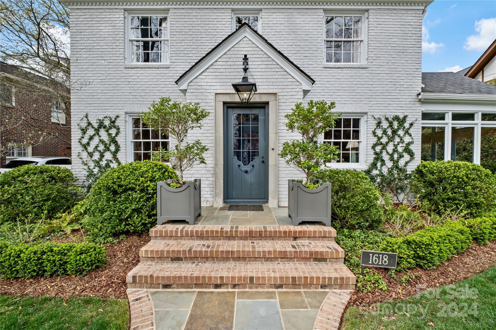 1618 Beverly Drive Charlotte NC 28207