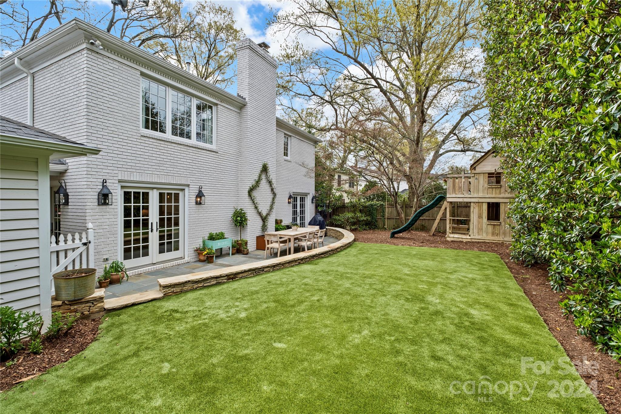 1618 Beverly Drive Charlotte NC 28207