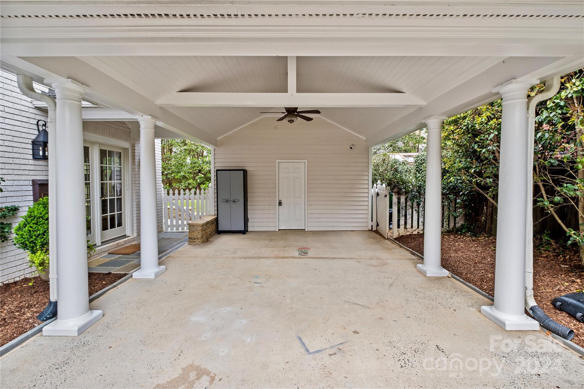 1618 Beverly Drive Charlotte NC 28207