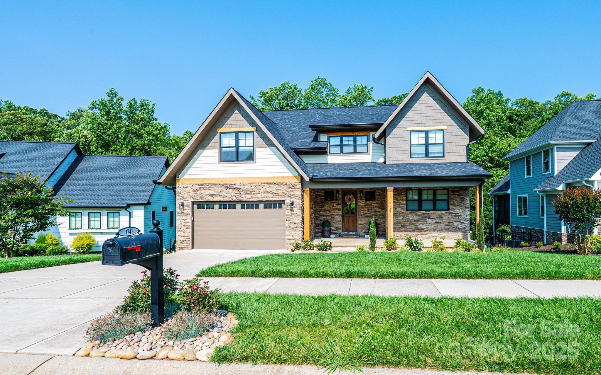 3741 9th Street Court NE Hickory NC 28601