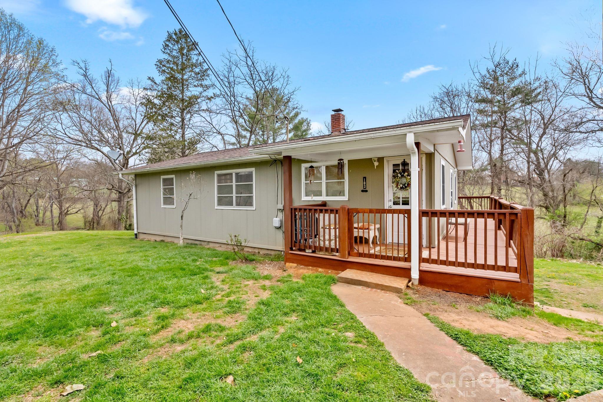 103 Bidwell Street Franklin NC 28734