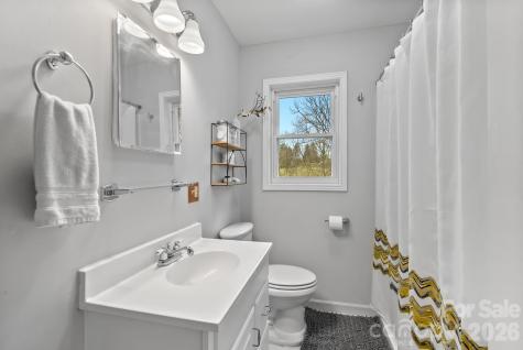103 Bidwell Street Franklin NC 28734