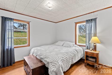 103 Bidwell Street Franklin NC 28734